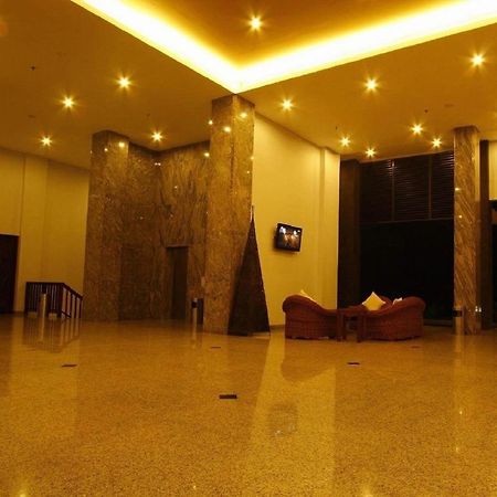Laprima Hotel Labuan Bajo Eksteriør bilde